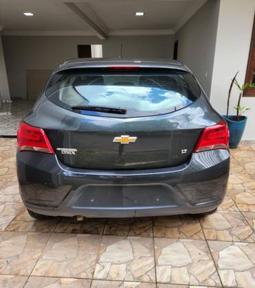 CHEVROLET ONIX 1.0 MPFI LT 8V FLEX 4P MANUAL CHEVROLET ONIX 1.0 MPFI LT 8V FLEX 4P MANUAL